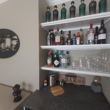 Bay House Bed & Breakfast Totland  ภายนอก รูปภาพ